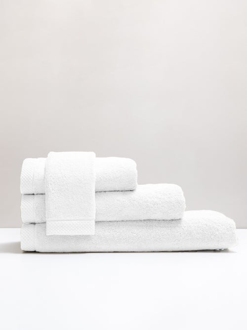 Toalla de baño de puro algodón 600 g/m² Mirmande - Kiabi Toalla de baño de puro algodón 600 g/m² Mirmande - Kiabi