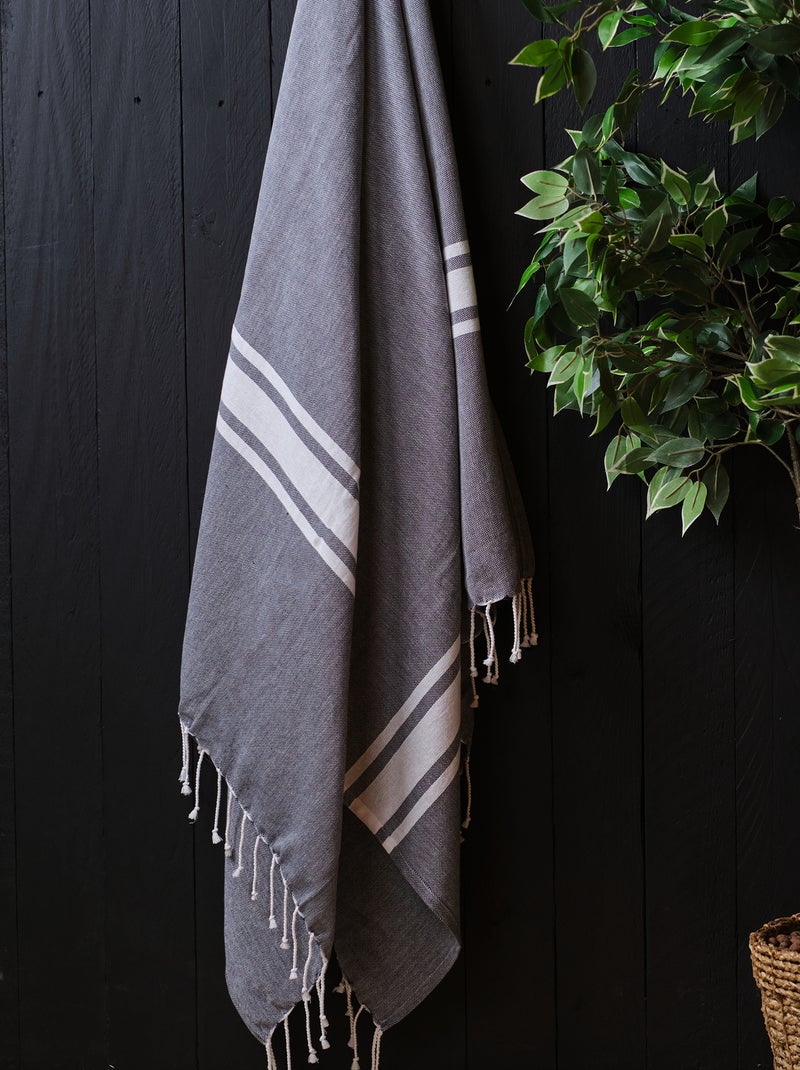 Toalla de playa con flecos gris - Kiabi