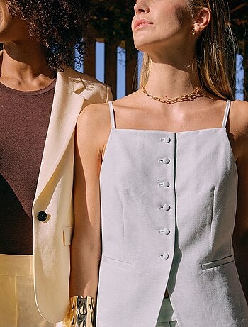 Top abotonado de tirantes