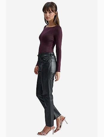 Top ajustado de manga larga con cuello barco hiccup