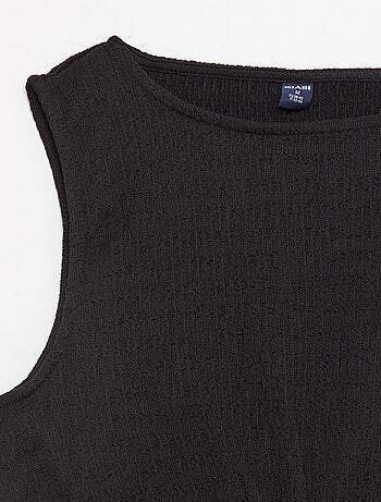 Top ajustado de tejido crepé