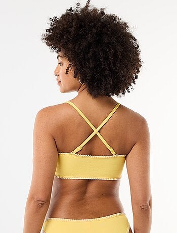 Top bandeau de bikini con pespuntes contrastados
