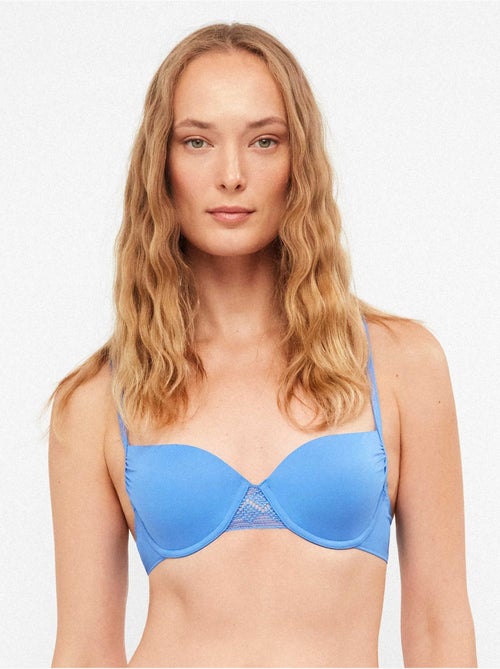 Top bikini balconette con aro y foam con detalle encaje en escote - Kiabi Top bikini balconette con aro y foam con detalle encaje en escote - Kiabi