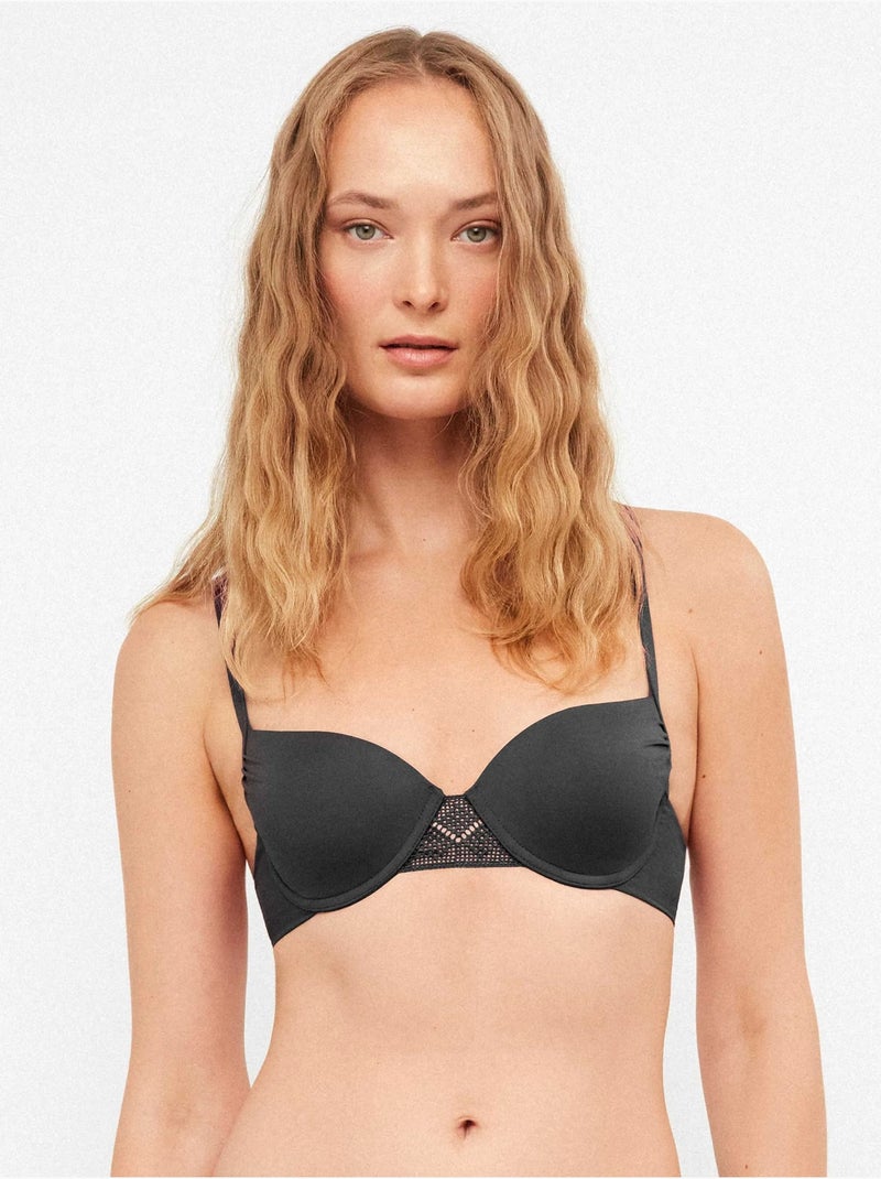 Top bikini balconette con aro y foam con detalle encaje en escote Negro - Kiabi