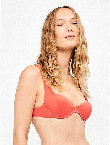 Top bikini balconette con foam extraíble en color rojo