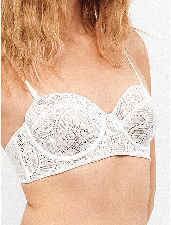 Top bikini bandeau desmontable con aro y foam copas de encaje