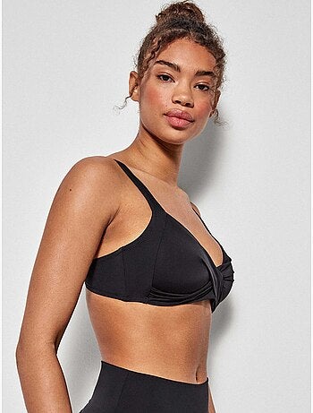 Top bikini capacidad sin aro, con foam y cruce de tejido en escote
