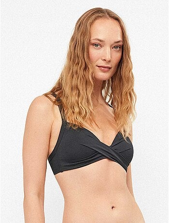 Top bikini capacidad sin aro, con foam y cruce en escote