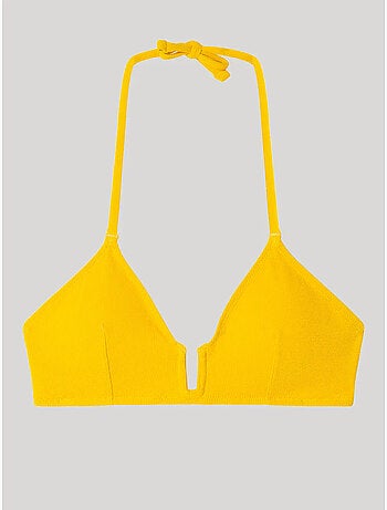 Top bikini sin aro, con foam extraíble y ligera abertura en escote