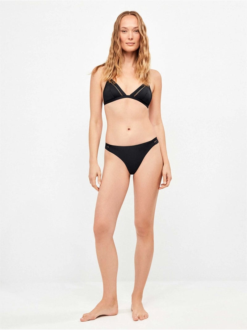 Top bikini triangular sin aro copa extraíble y detalles calados Negro - Kiabi
