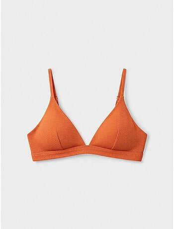 Top bikini triangular sin aro en tejido piqué con acabado brillante