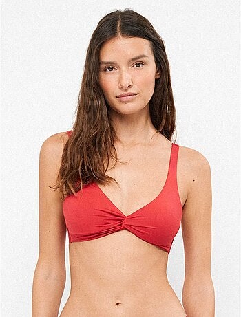 Top bikini triangular sin aro y foam extraible con cruce en escote