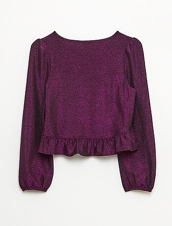 Top brillante de punto con besos y volante