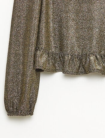 Top brillante de punto con besos y volante