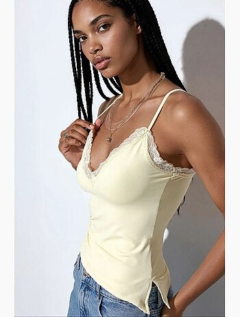 Top cami crop ajustado con bordado busem