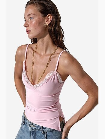 Top cami crop ajustado con bordado busem