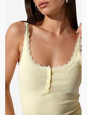 Top camisola entallado con ribete de encaje busem