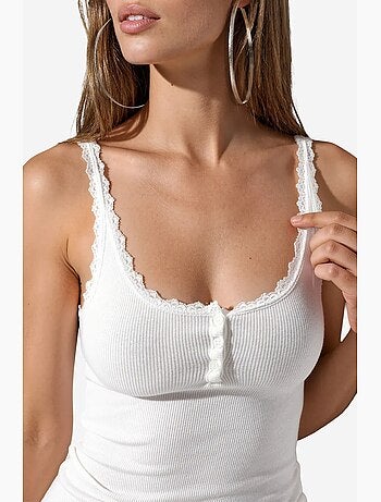 Top camisola entallado con ribete de encaje busem