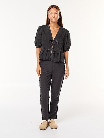 Top chaleco denim con lazos para atar delante corte cropped