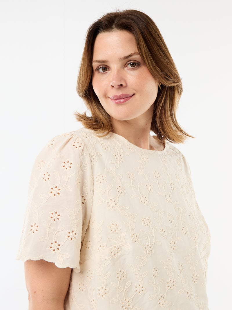 Top con bordados ingleses Beige - Kiabi