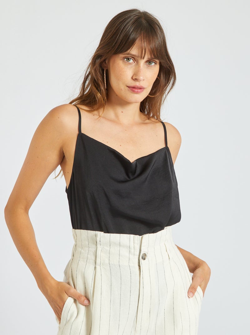 Top con cuello desbocado efecto satinado Negro - Kiabi