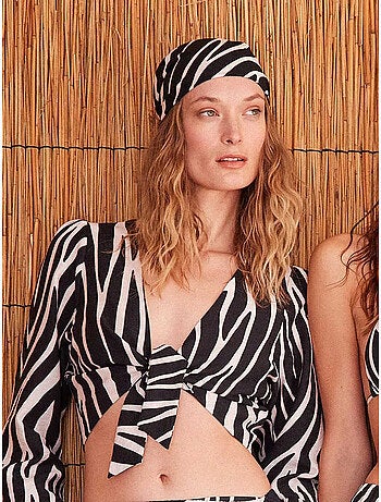 Top corto de manga acampanada estampado animal print cebra