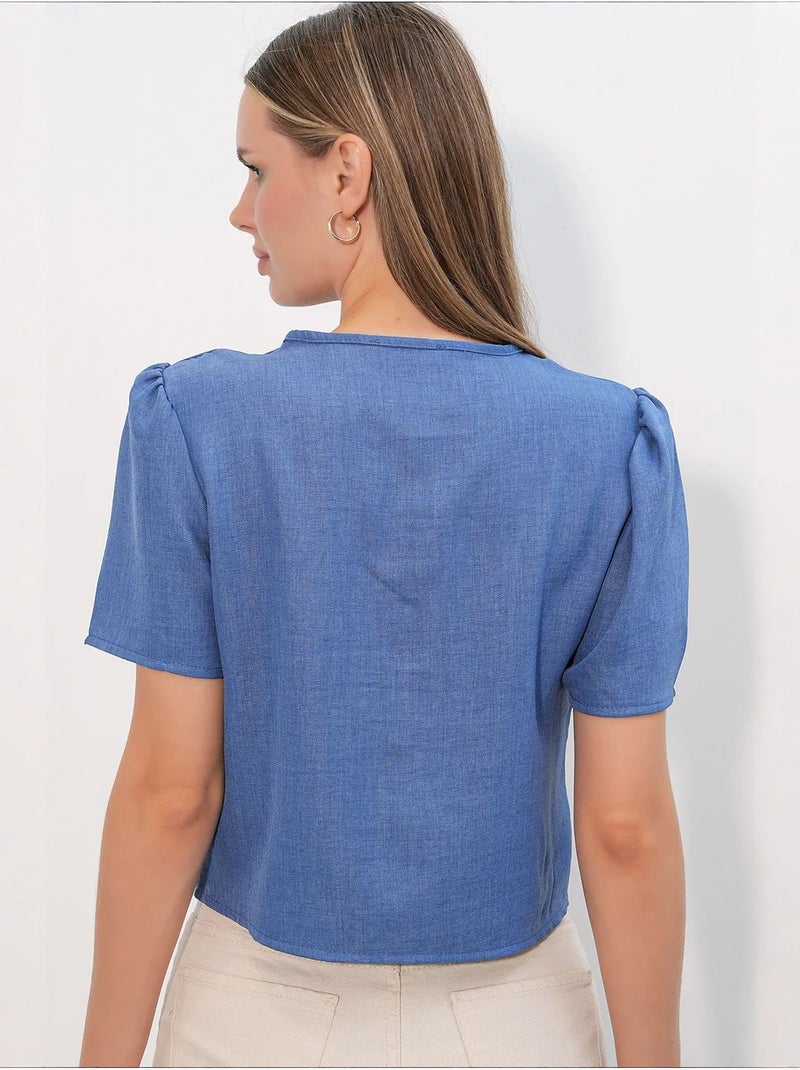Top corto texturizado de mezcla de lino con cuello de pico bdart Azul - Kiabi