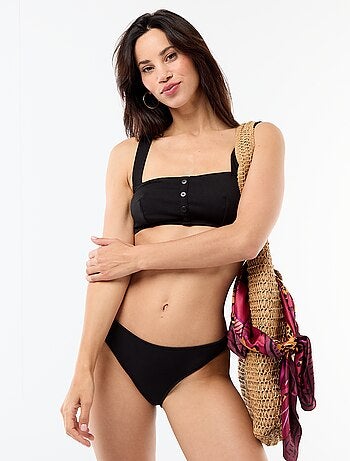 Top de bikini abotonado