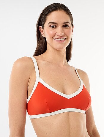 Top de bikini con bordes contrastados