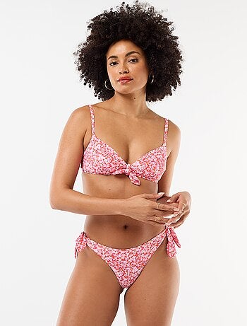 Top de bikini triangular floral con nudo