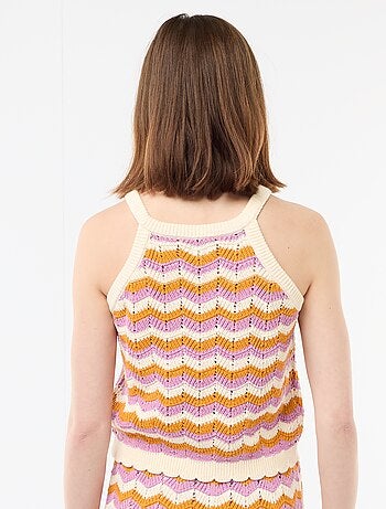 Top de croché con sisas americanas