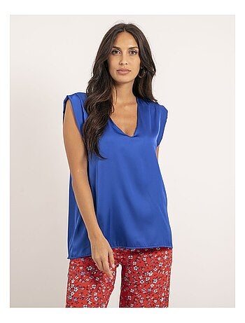 Top de cuello en V de satén FIKA