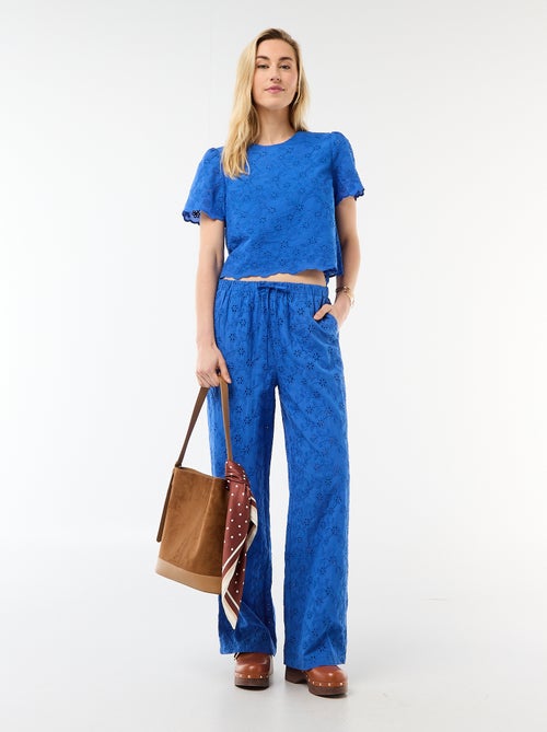 Top de manga corta con bordados ingleses en algodón liso - Kiabi