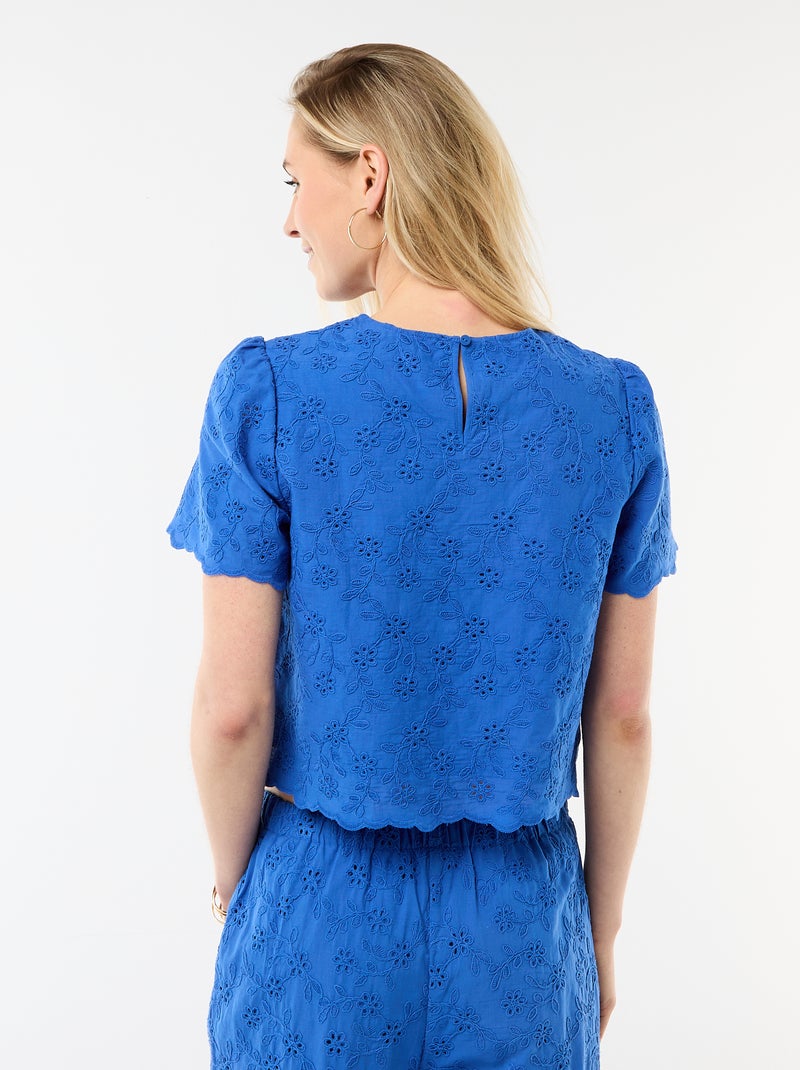 Top de manga corta con bordados ingleses en algodón liso Azul - Kiabi