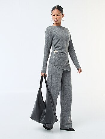 Top de punto asimétrico