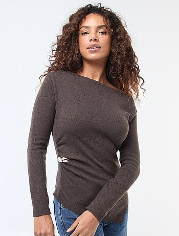 Top de punto asimétrico