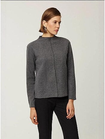 Top de punto con cuello alto medio hiccup