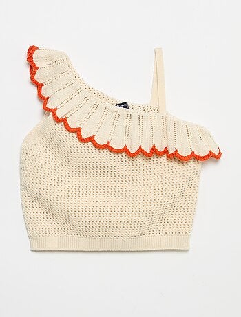 Top de punto con cuello asimétrico
