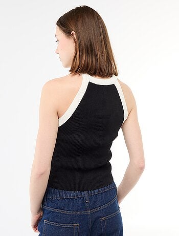 Top de punto con sisas americanas