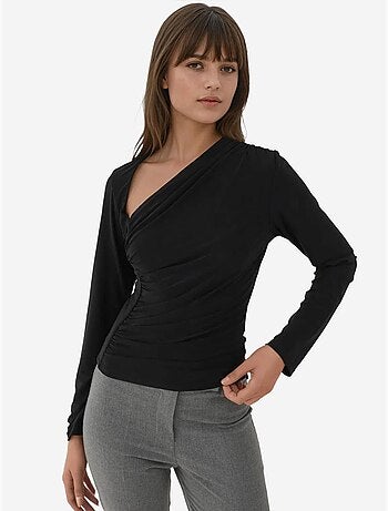 Top de punto de manga larga con cuello asimétrico