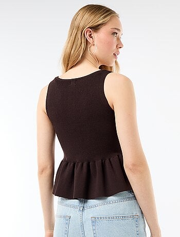 Top de punto fino con abertura abotonada