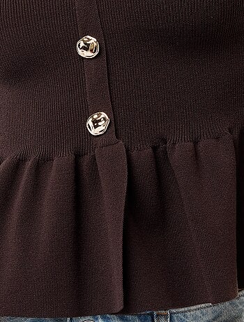 Top de punto fino con abertura abotonada