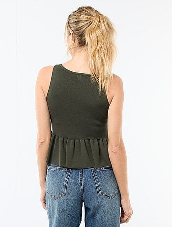 Top de punto fino con abertura abotonada