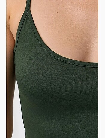 Top de tirantes ajustado de punto con cuello en u busem