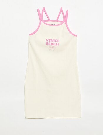 Top de tirantes finos y estampado en el pecho