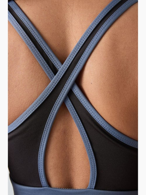 Top deportivo crop ajustado sin mangas tommy - Kiabi Top deportivo crop ajustado sin mangas tommy - Kiabi