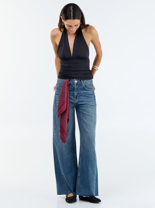Top elástico con cuello halter - Kiabi