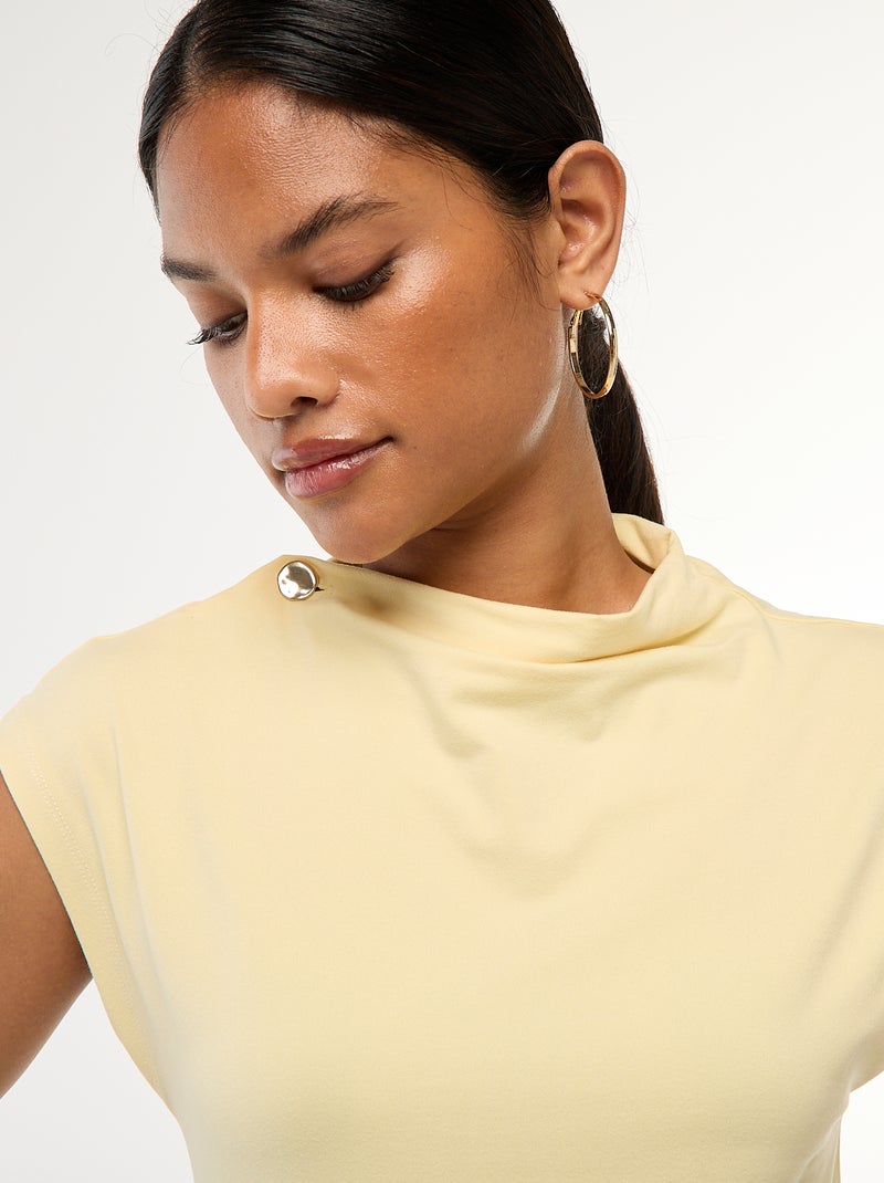 Top sin mangas con cuello alto Amarillo - Kiabi