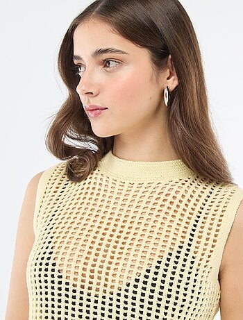 Top sin mangas de crochet