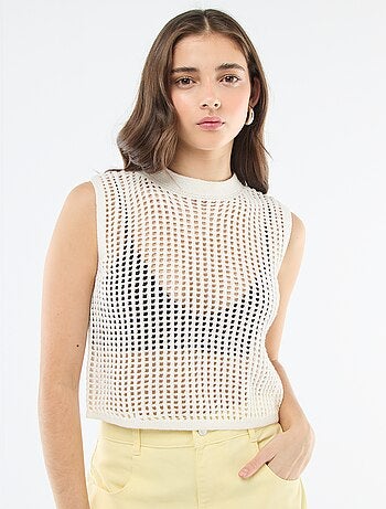 Top sin mangas de crochet